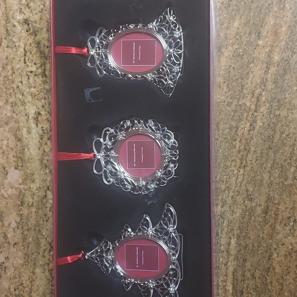 St.Nicholas Square Ornament frames set of 3.